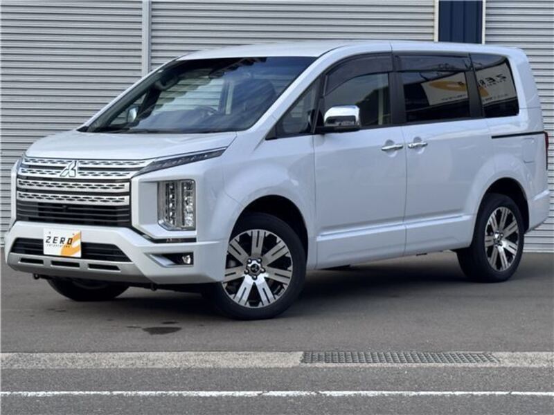 MITSUBISHI DELICA D5