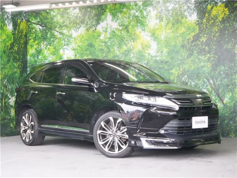 TOYOTA HARRIER