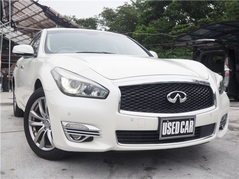 NISSAN FUGA