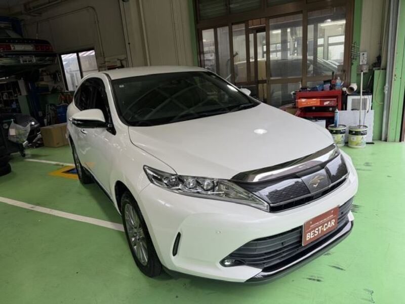 TOYOTA HARRIER