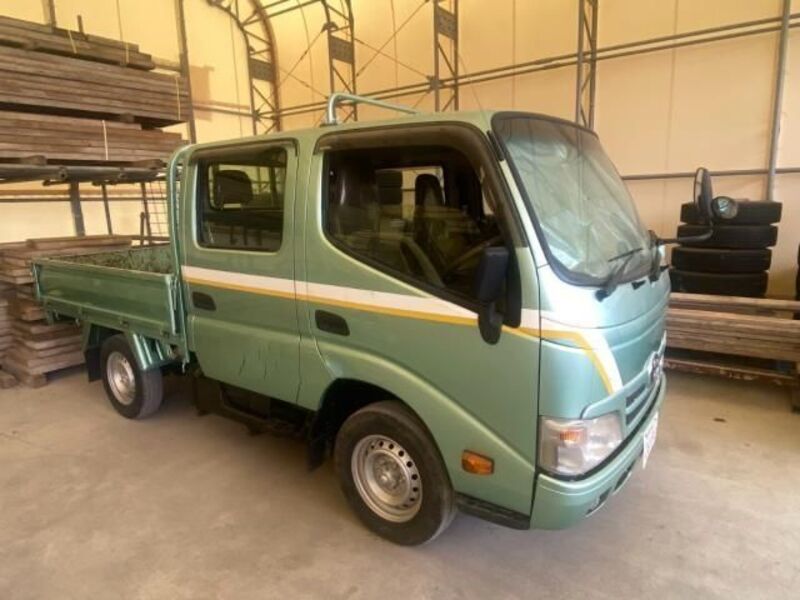 TOYOTA DYNA