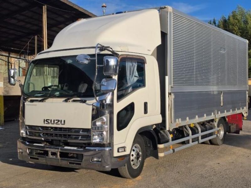 ISUZU FORWARD
