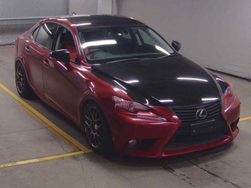 LEXUS IS