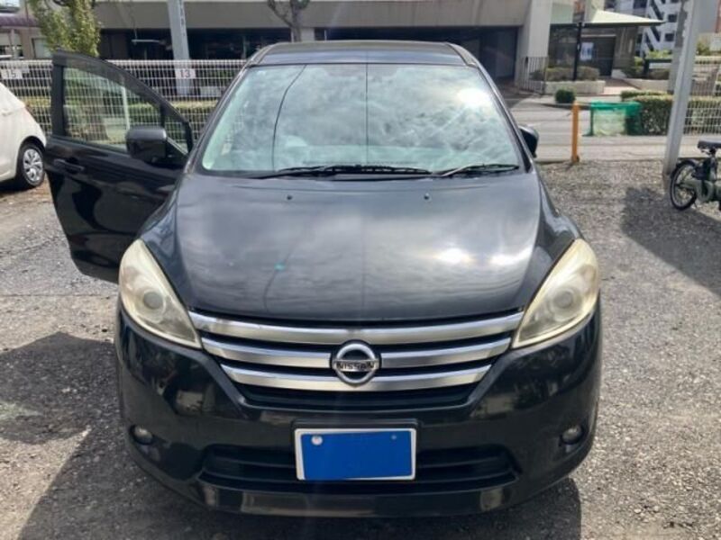 NISSAN LAFESTA