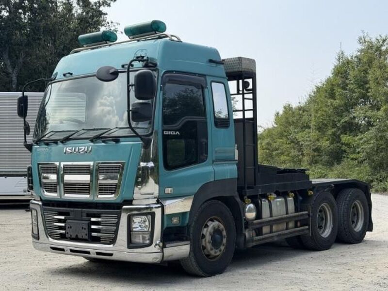 ISUZU GIGA