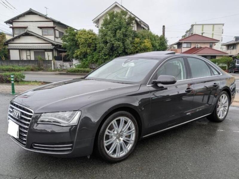 AUDI A8