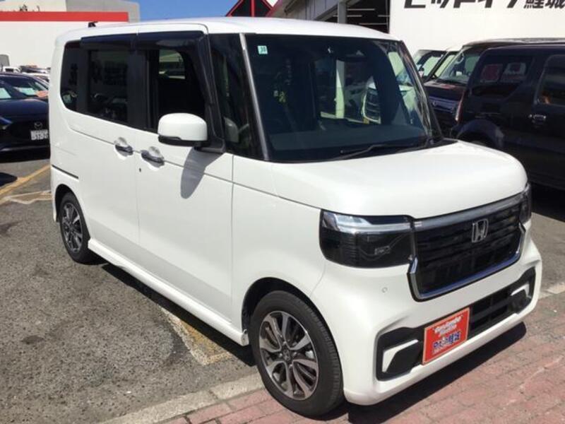 HONDA N BOX CUSTOM