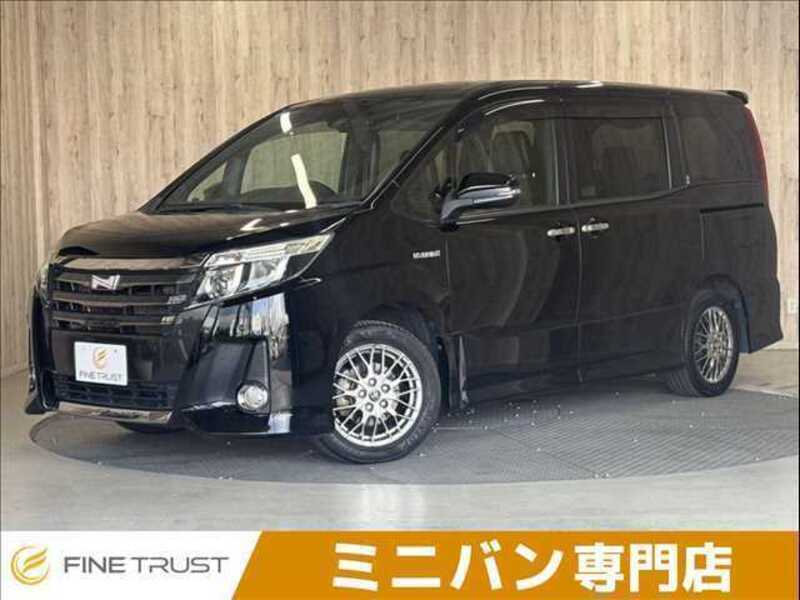 TOYOTA NOAH