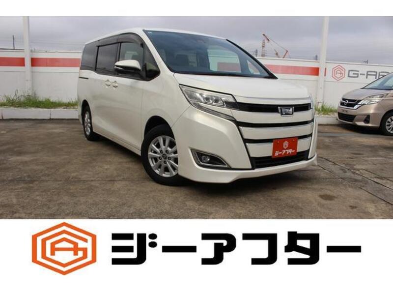 TOYOTA NOAH