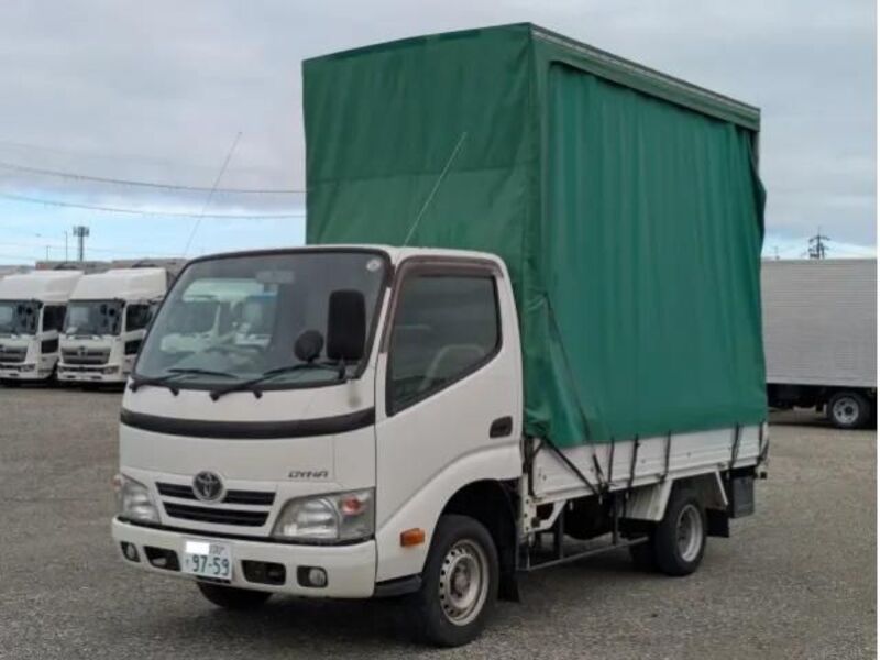 TOYOTA DYNA