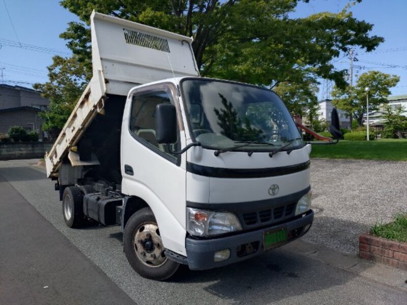 TOYOTA DYNA