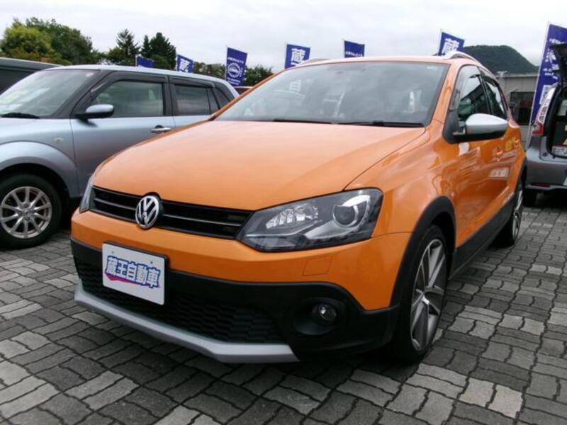VOLKSWAGEN CROSS POLO