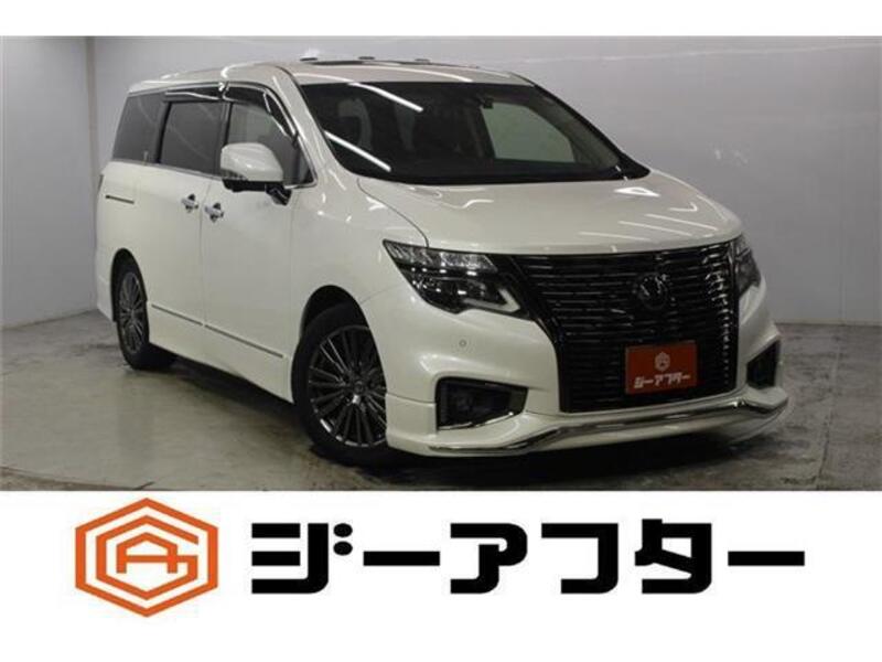 NISSAN ELGRAND