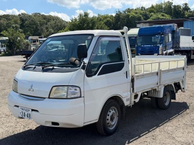MITSUBISHI DELICA