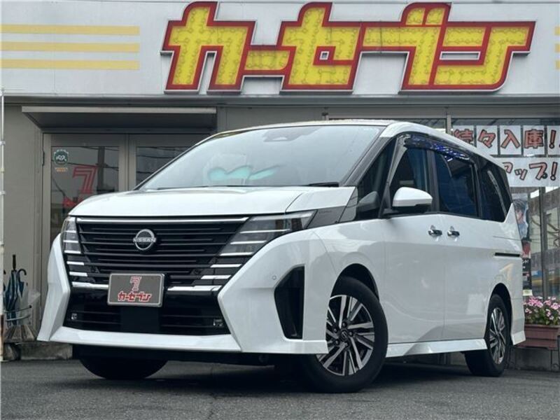 NISSAN SERENA