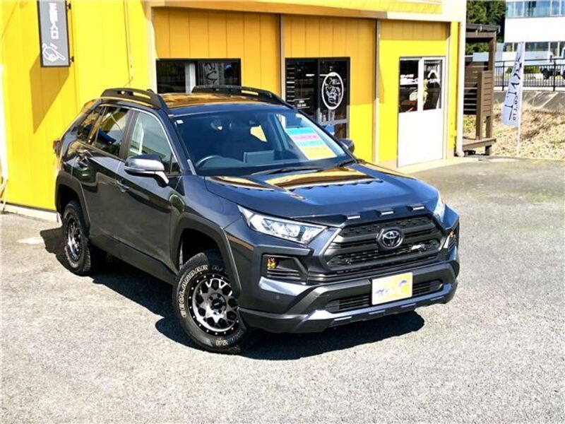 TOYOTA RAV4