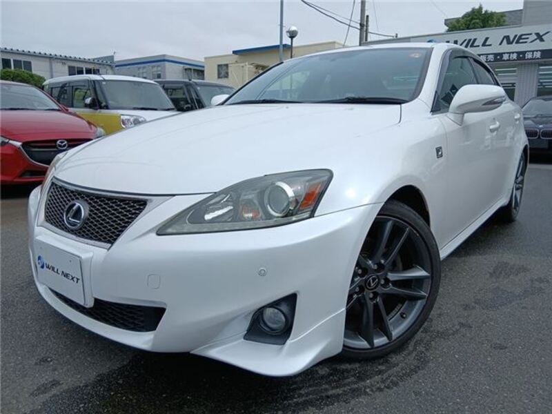 LEXUS IS