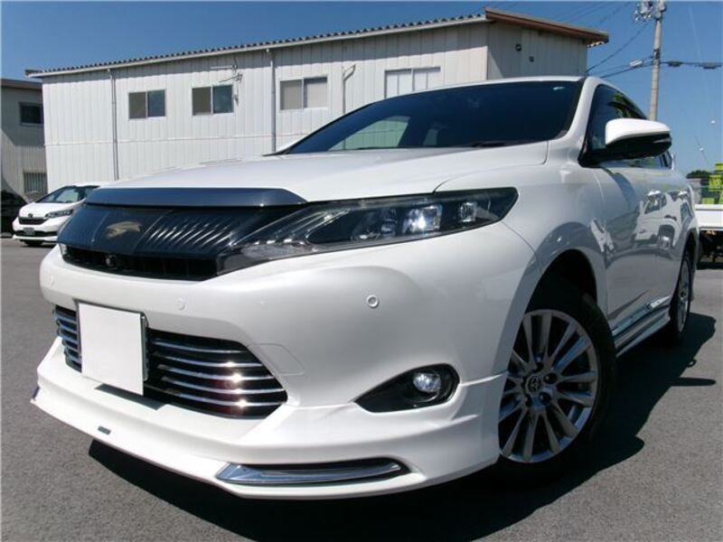 TOYOTA HARRIER