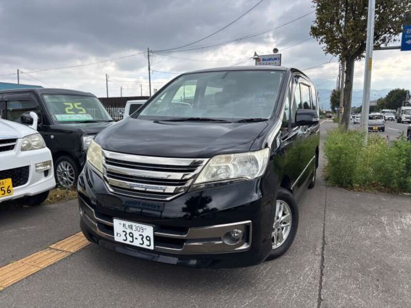 NISSAN SERENA