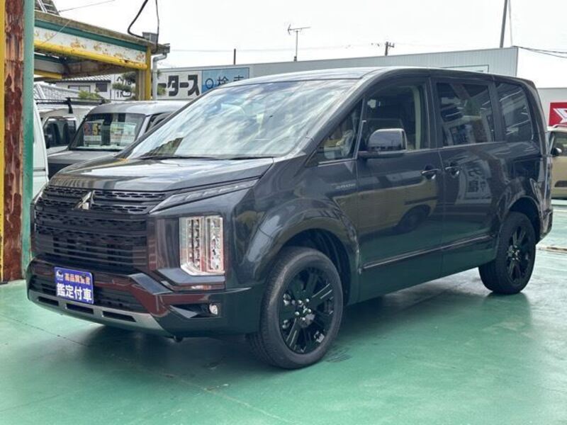 MITSUBISHI DELICA D5