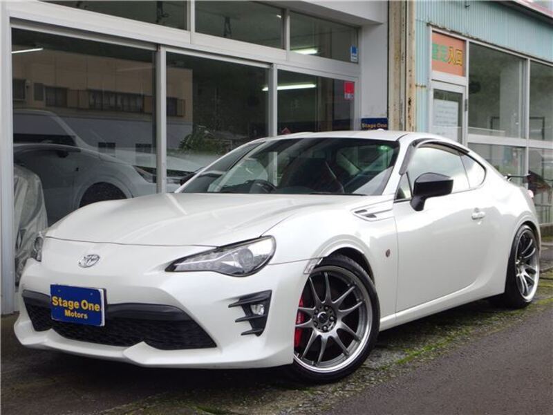 TOYOTA 86
