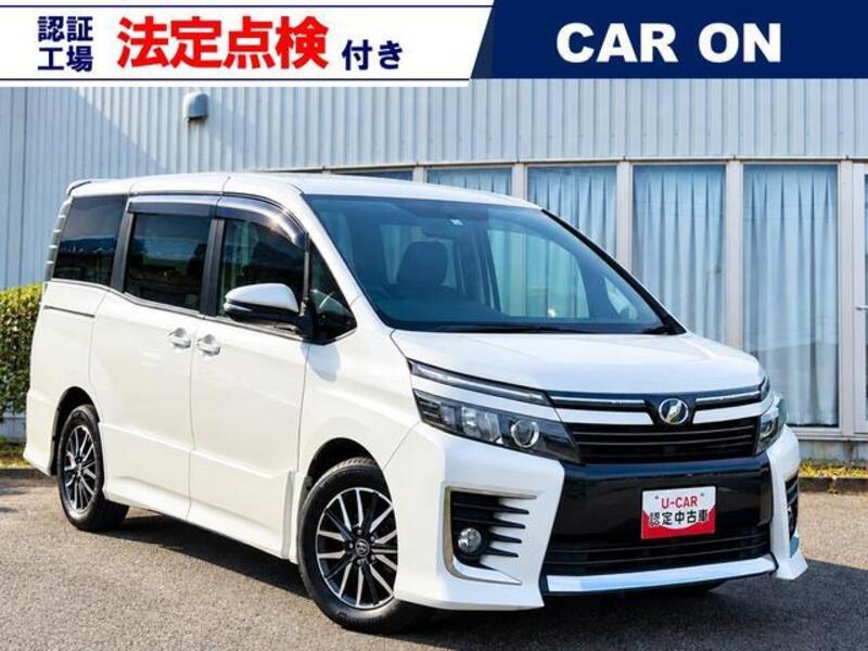 TOYOTA VOXY