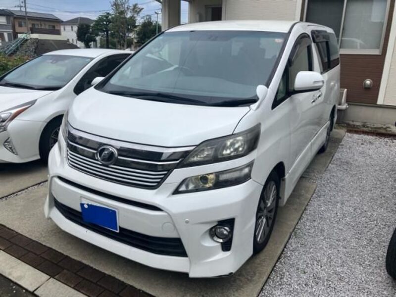 TOYOTA VELLFIRE