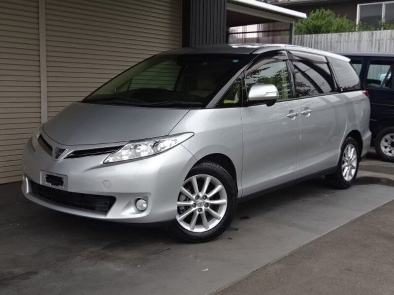 TOYOTA ESTIMA