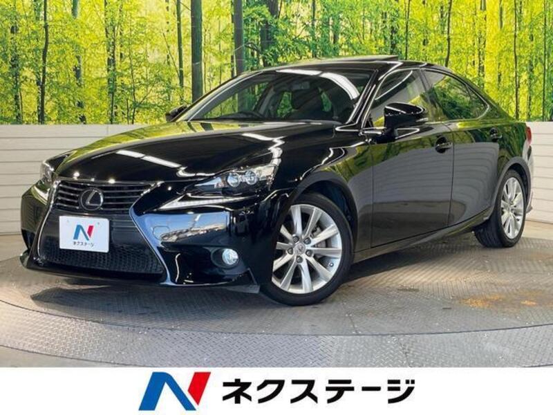 LEXUS IS