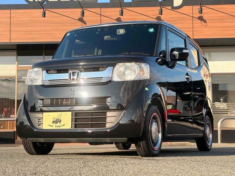 HONDA N BOX SLASH