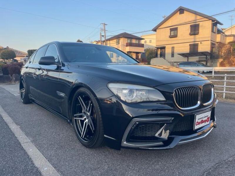 BMW 7 SERIES