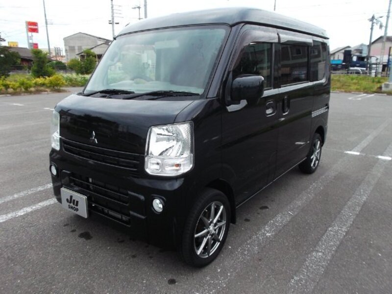 MITSUBISHI MINICAB VAN