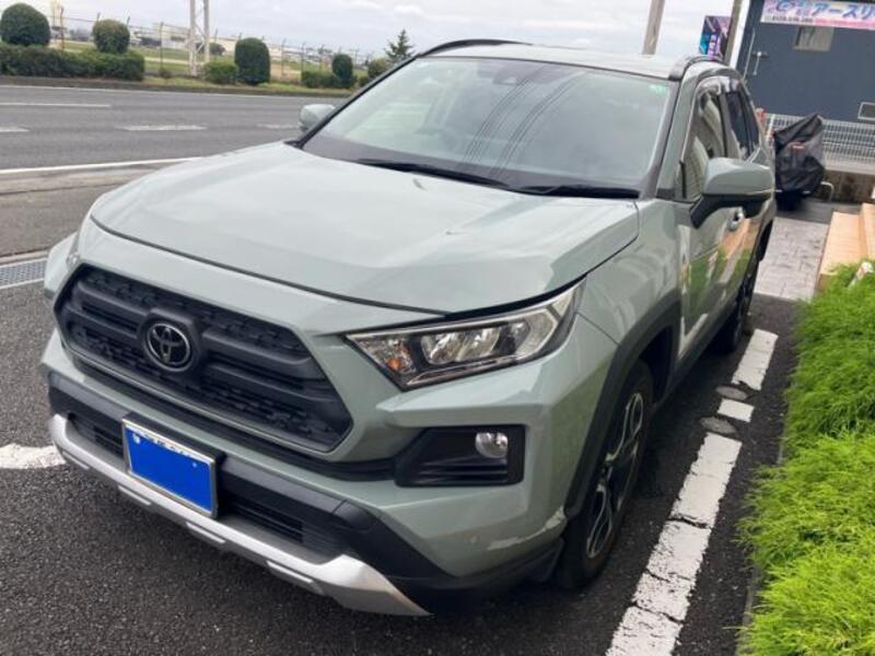 TOYOTA RAV4