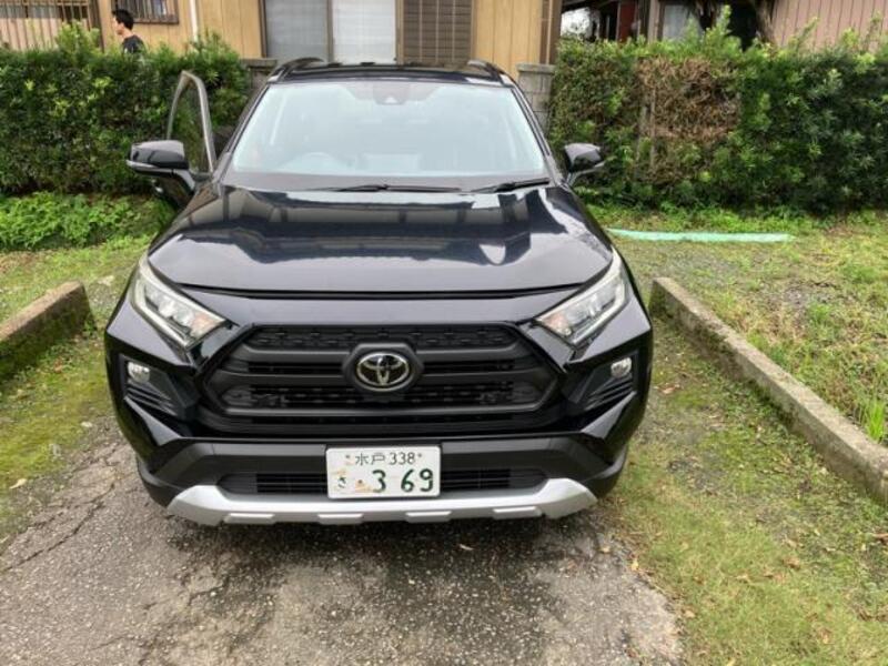 TOYOTA RAV4