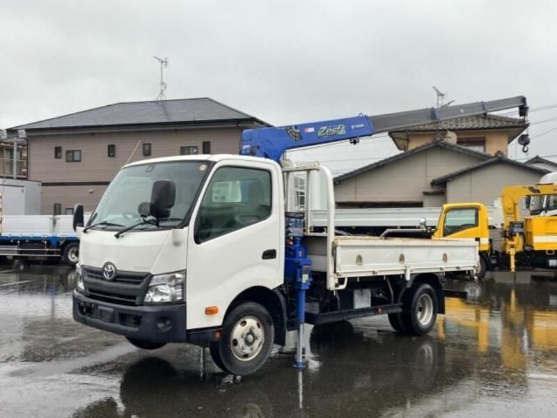 TOYOTA DYNA