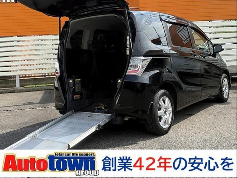 HONDA FREED