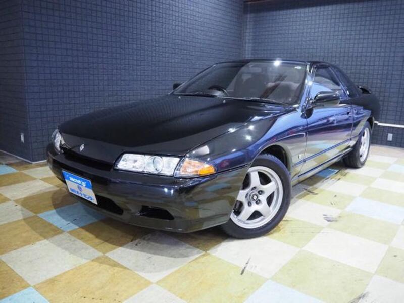 NISSAN SKYLINE