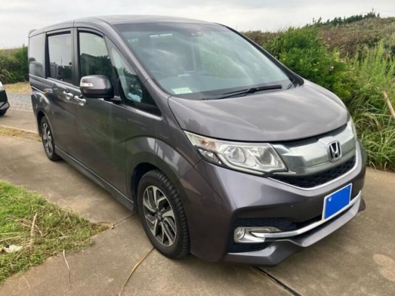 HONDA STEPWAGON SPADA