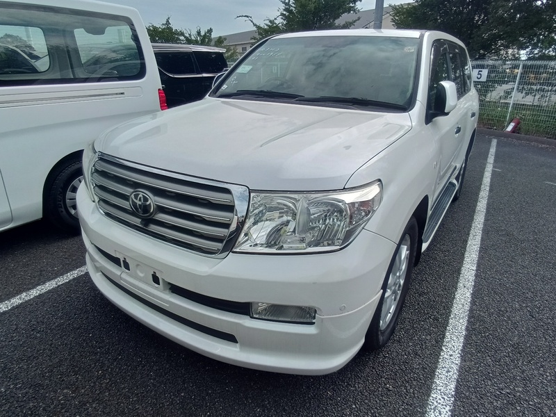 TOYOTA LAND CRUISER