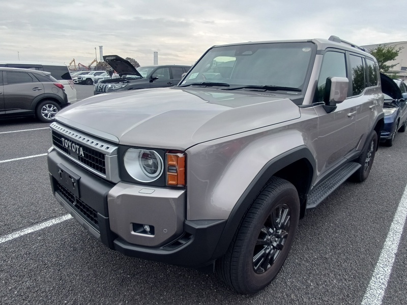 TOYOTA LAND CRUISER