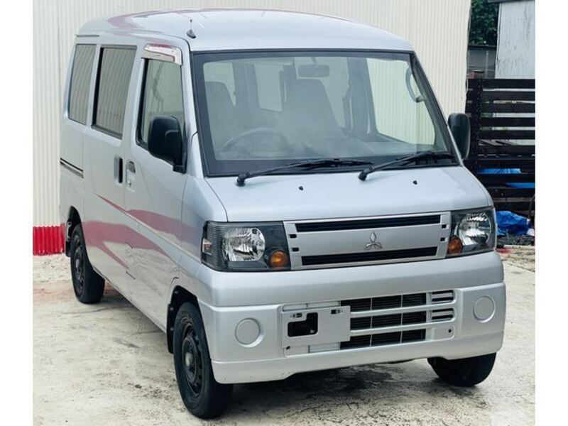 MITSUBISHI MINICAB VAN