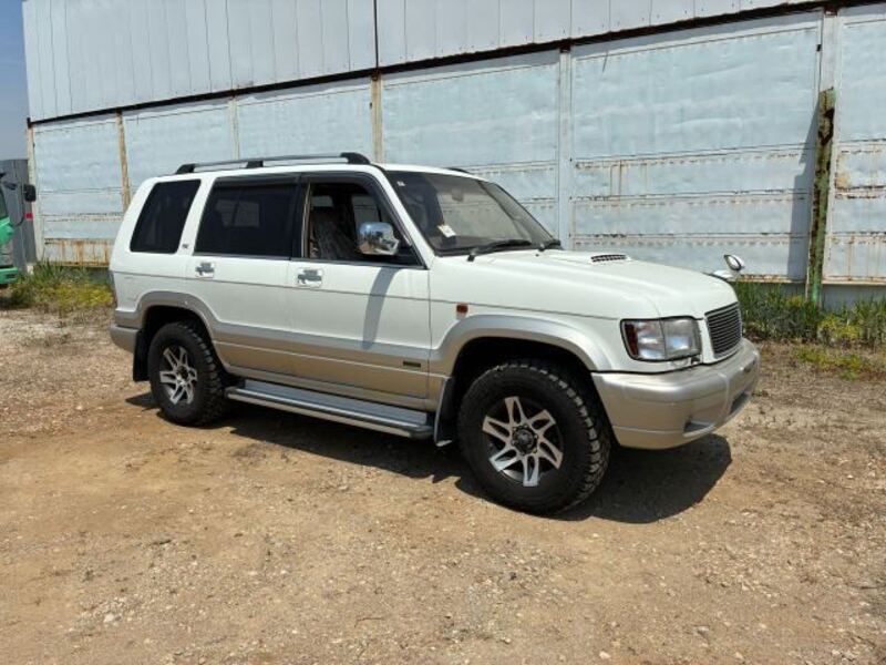 ISUZU BIGHORN
