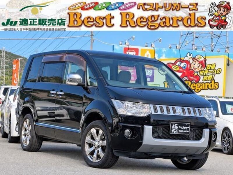 MITSUBISHI DELICA D5