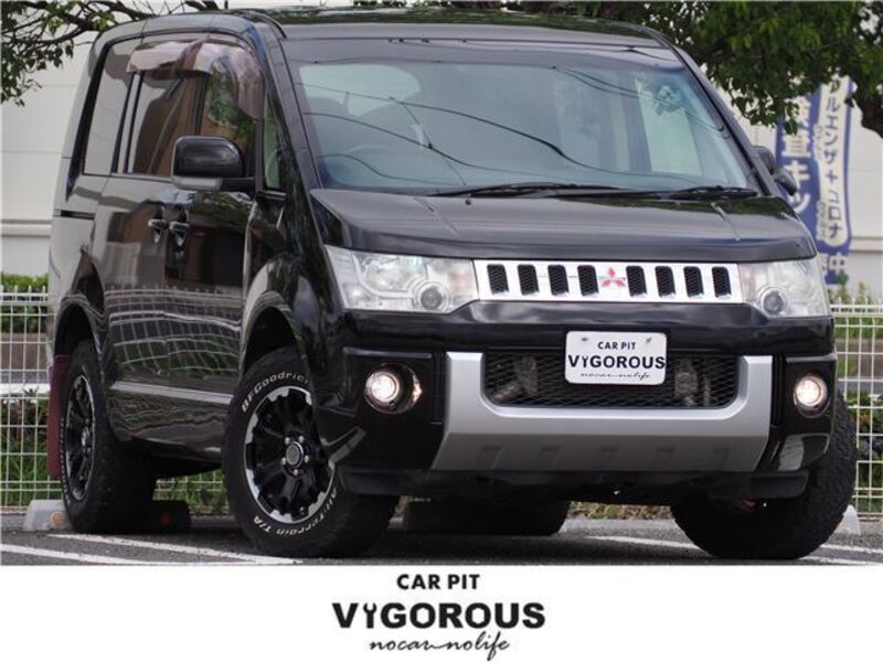 MITSUBISHI DELICA D5