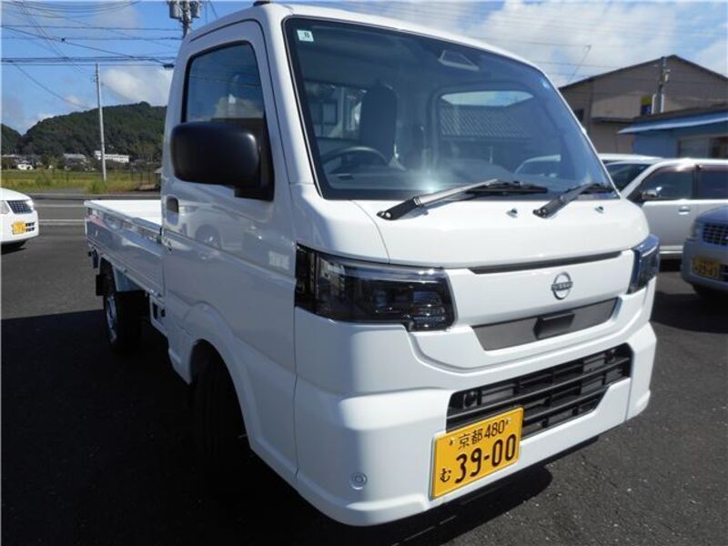 NISSAN CLIPPER TRUCK