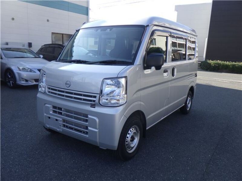 NISSAN CLIPPER VAN