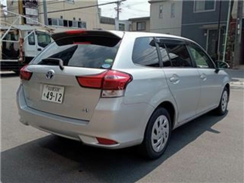 Used 2018 TOYOTA COROLLA FIELDER NKE165G | SBI Motor Japan