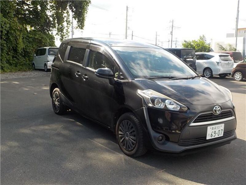 TOYOTA SIENTA
