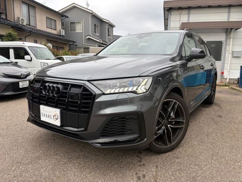 AUDI Q7