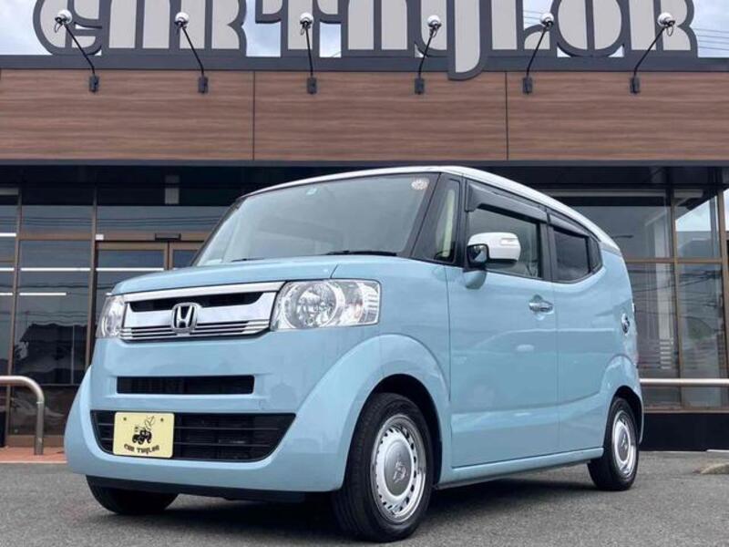 HONDA N BOX SLASH